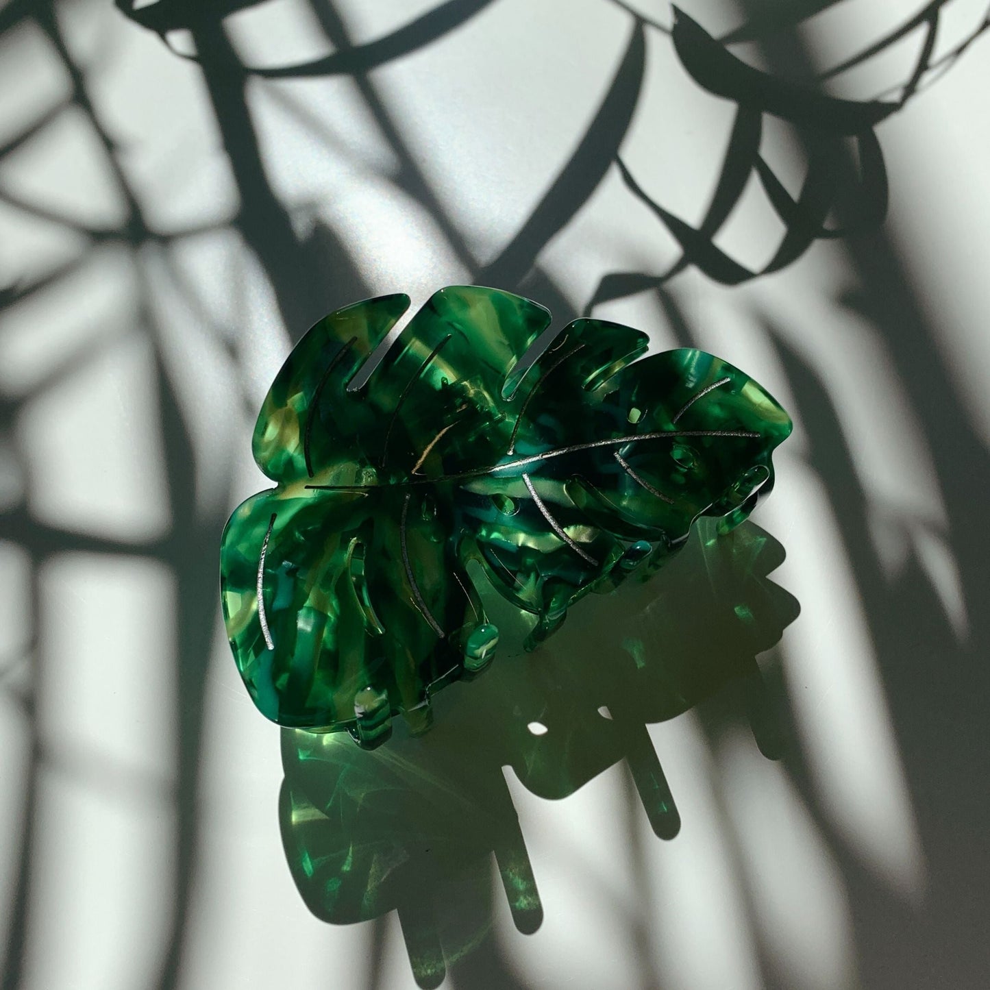 Monstera Leaf Hair Claw | Claw Clip in Velvet Travel Bag