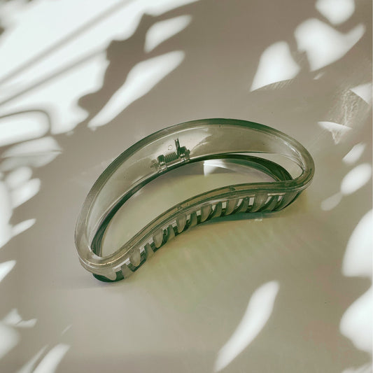 The Bean Hair Claw in Smoke | Claw Clip in Velvet Travel Bag